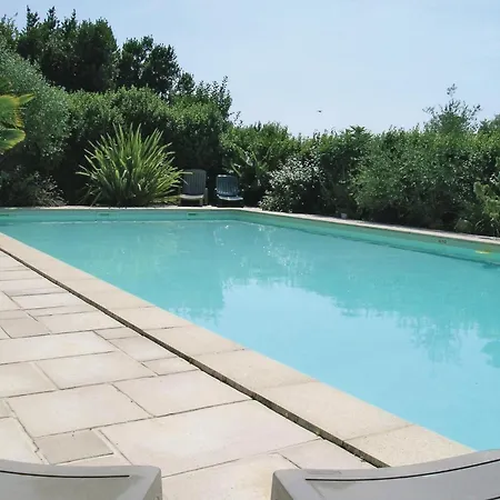 Vakantiehuis 3 Bedroom Cozy In *
