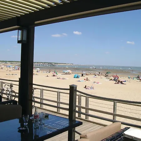 Vakantiehuis 3 Bedroom Cozy In