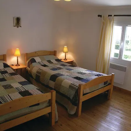 3 Bedroom Cozy In La Jonchere