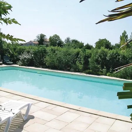Vakantiehuis 3 Bedroom Cozy In *