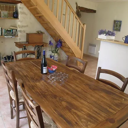 Awesome Home In La Jonchere