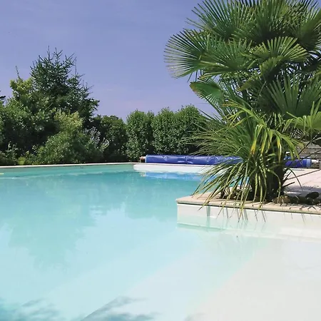 Vakantiehuis 3 Bedroom Cozy In