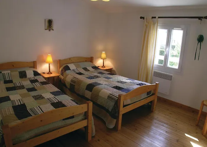 3 Bedroom Cozy In La Jonchere